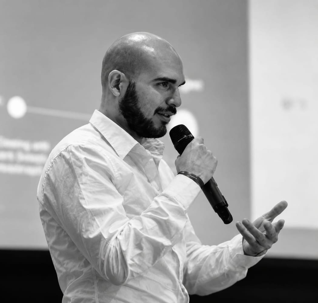 Roger Fretes, CEO & socio fundador